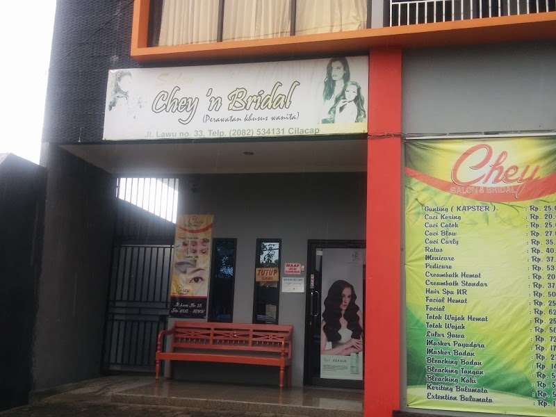 Healthy Skin Amid Cilacap's Coast: The Yellow Salon Secret